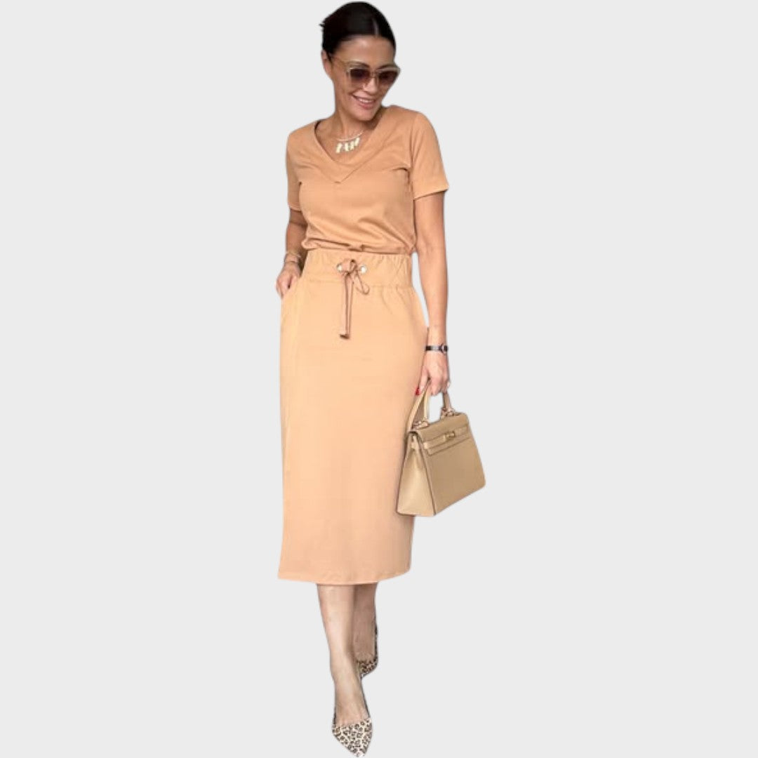 Aria | Conjunto de Top com Decote em V e Saia Midi de Cintura Alta com Cordão