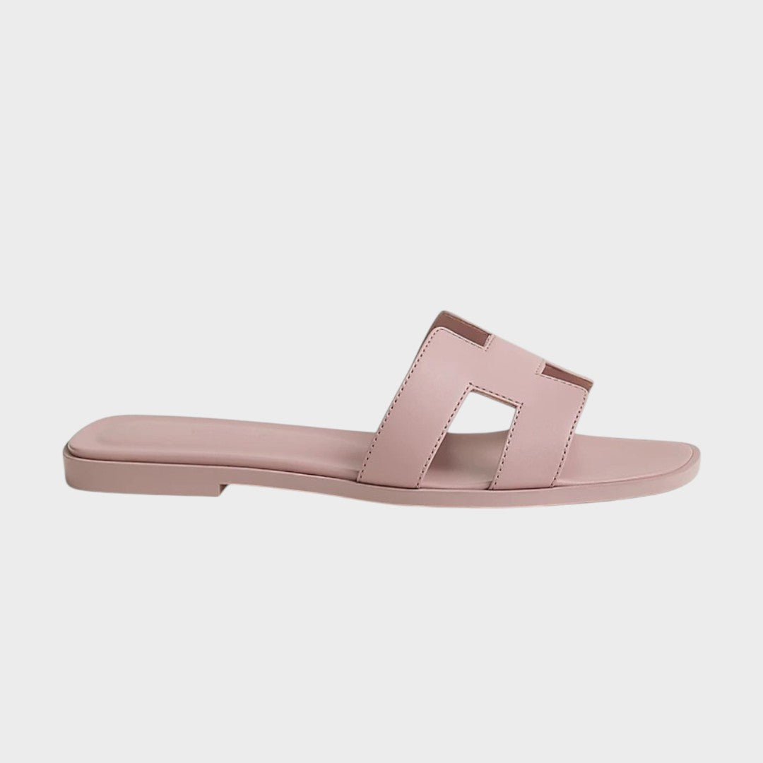Ariana | Sandália Elegante de Couro com Palmilha Ergonômica e Visual Minimalista