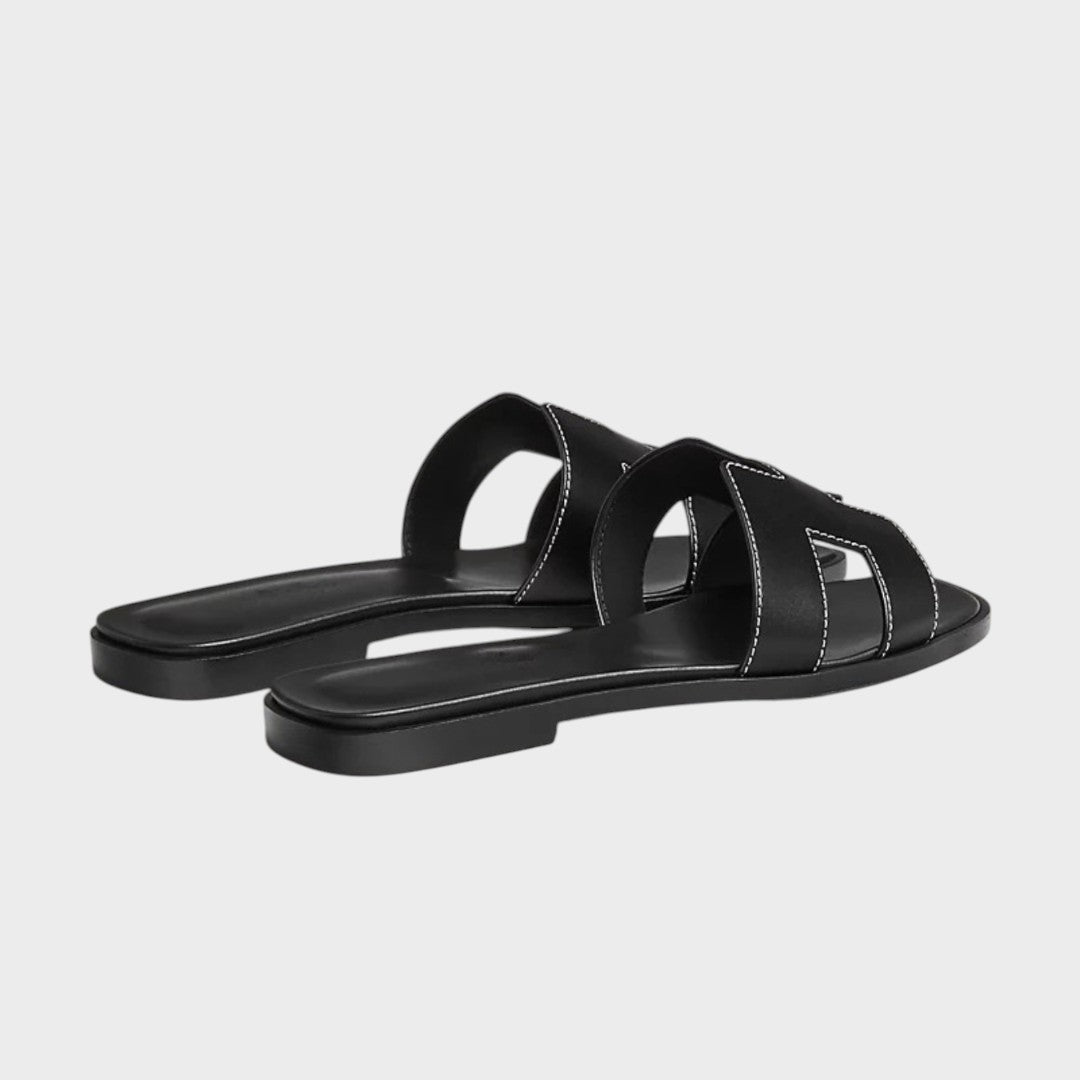 Ariana | Sandália Elegante de Couro com Palmilha Ergonômica e Visual Minimalista