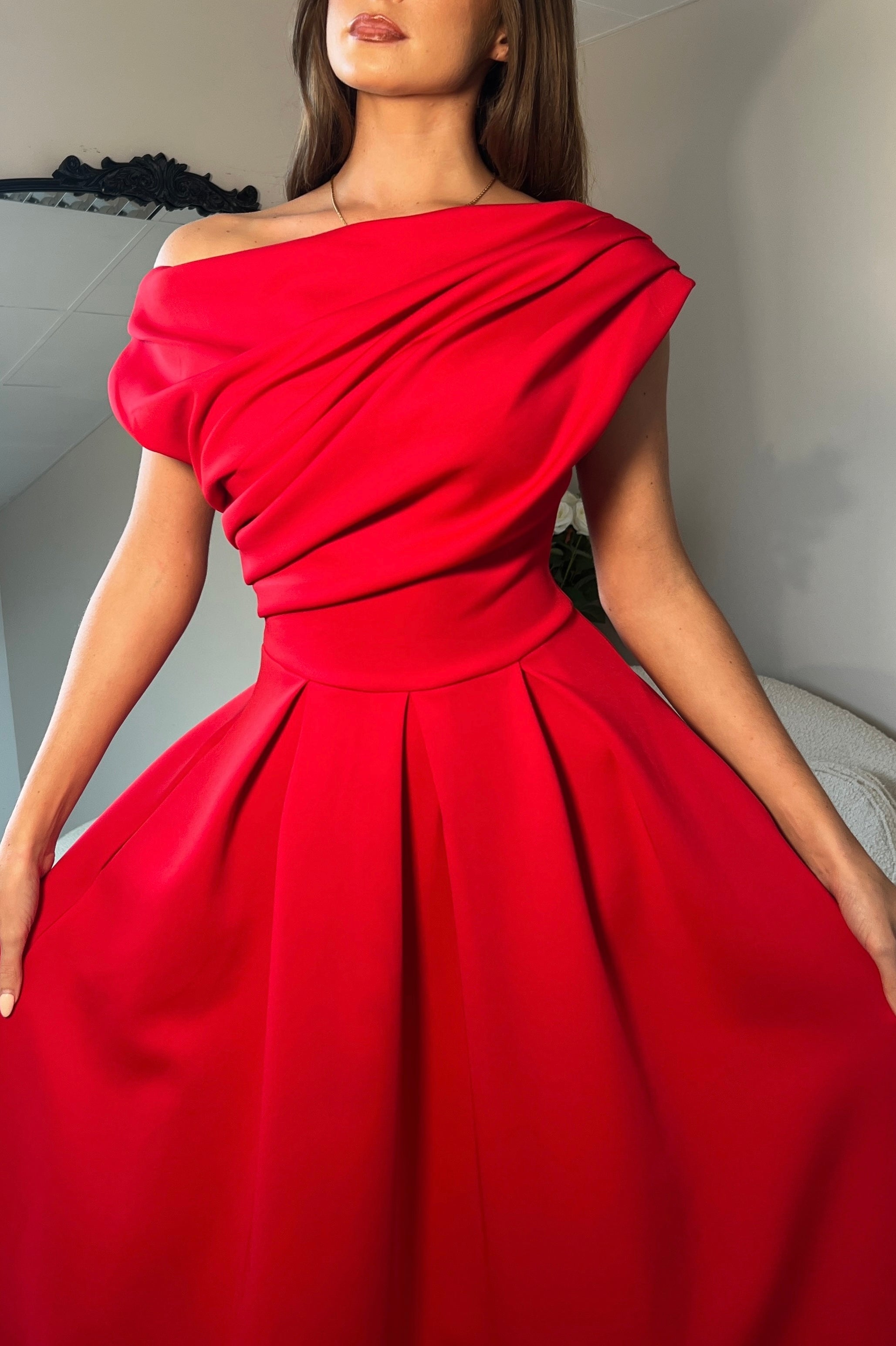 Vestido Midi Betty Escote Asimétrico