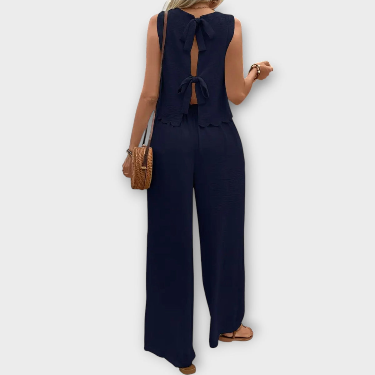 Valería | Conjunto de Colete com Acabamento em Pétalas e Calça Comprida