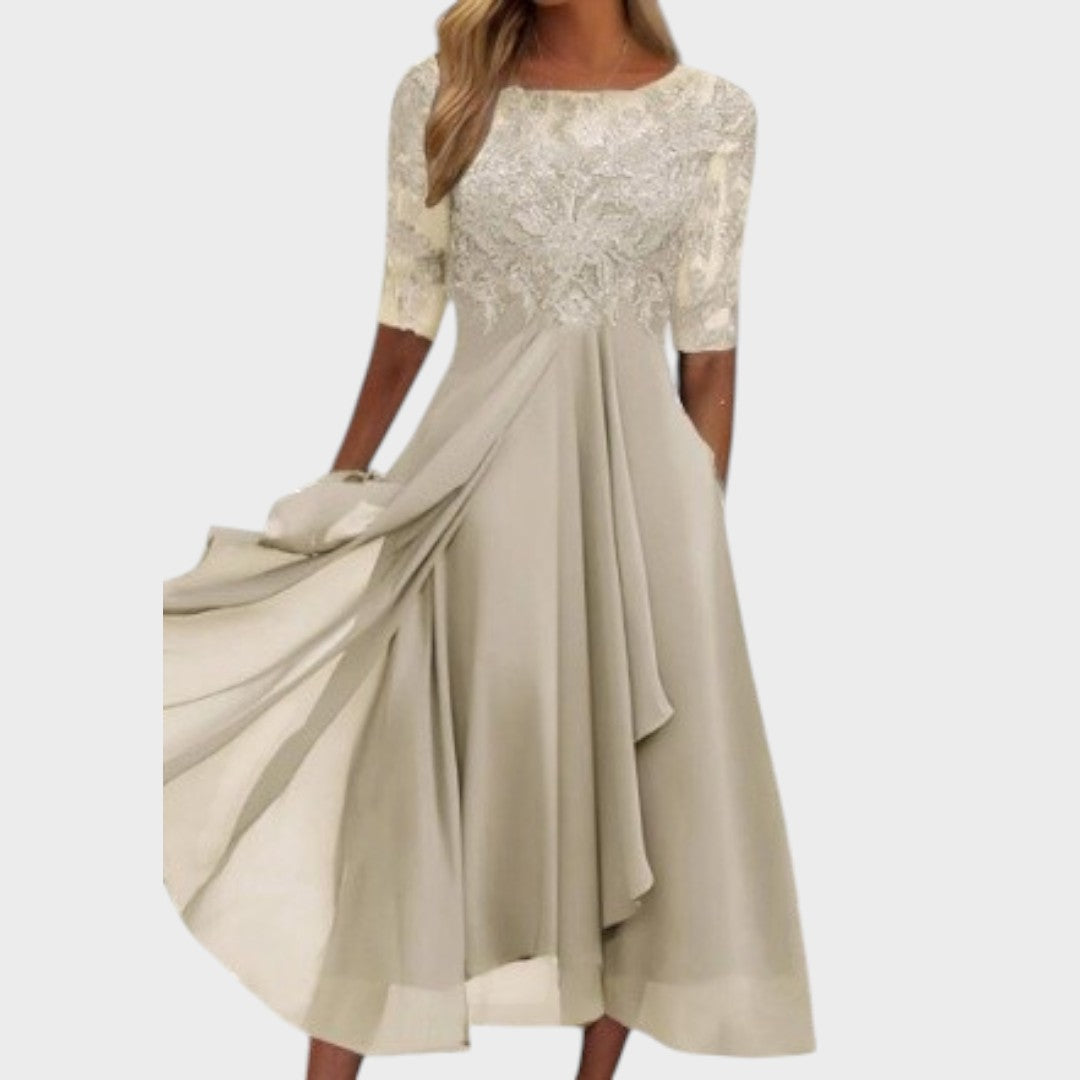 Gabhi | Vestido Midi com Detalhes de Renda, Mangas Transparentes e Saia Evasê