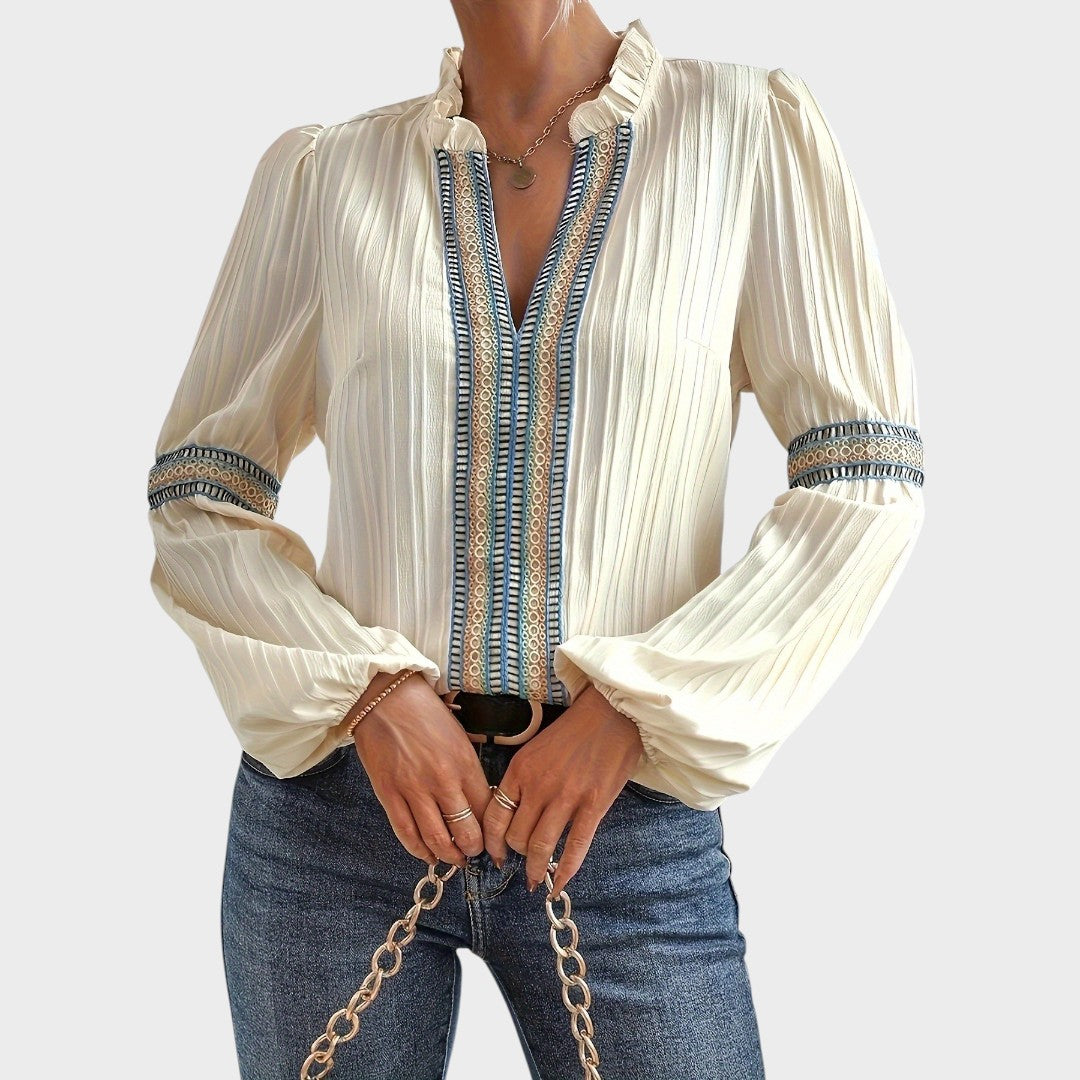 Isla | Blusa Vintage com Decote V e Toque Romântico