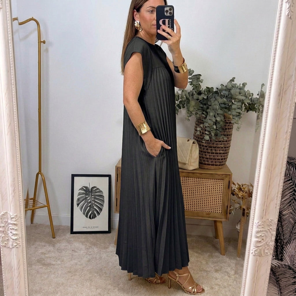 Ana | Vestido Longo Plissado Leve e Confortável com Bolsos
