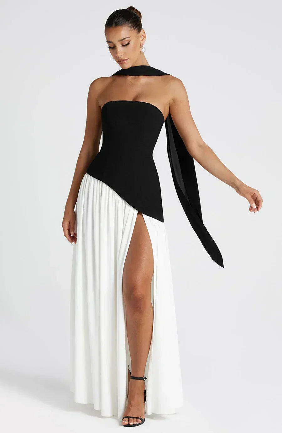 Julia | Vestido Longo Feminino com Fenda e Corpete Tomara que Caia