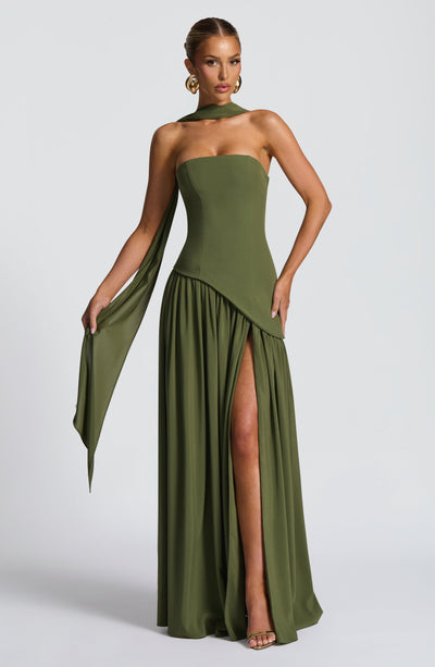 Julia | Vestido Longo Feminino com Fenda e Corpete Tomara que Caia
