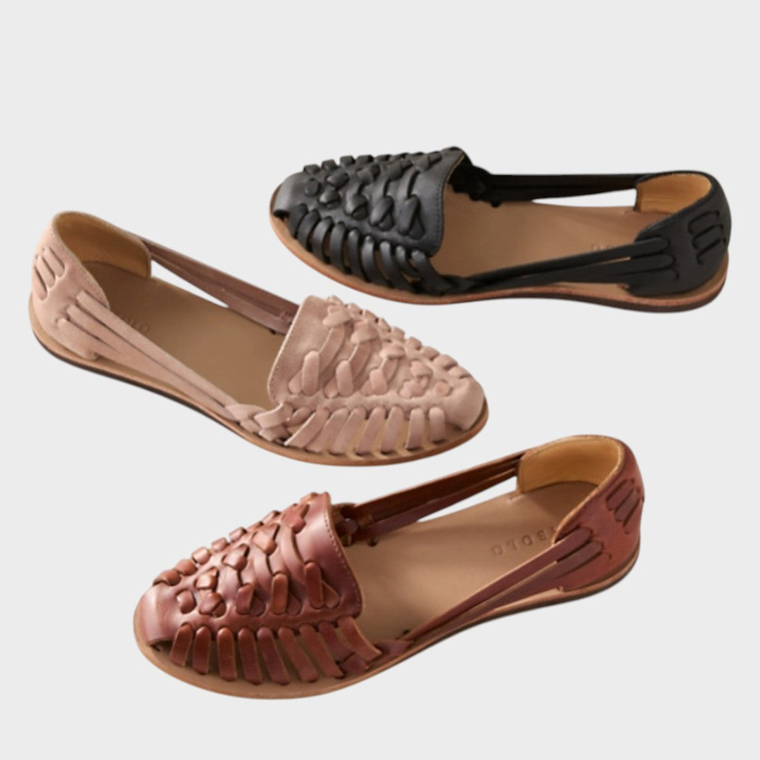 Grace | Sandália Rasteira Estilo Huarache de Couro Trançado Artesanal