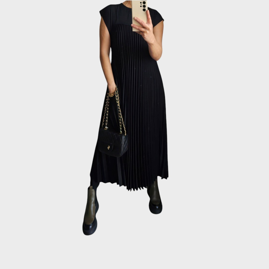 Celine | Vestido Plissado Fluido e Solto para Tardes Ensolaradas e Ocasiões Especiais