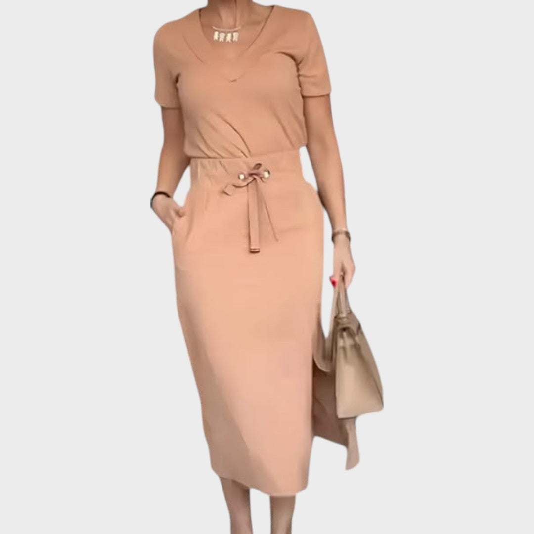Aria | Conjunto de Top com Decote em V e Saia Midi de Cintura Alta com Cordão