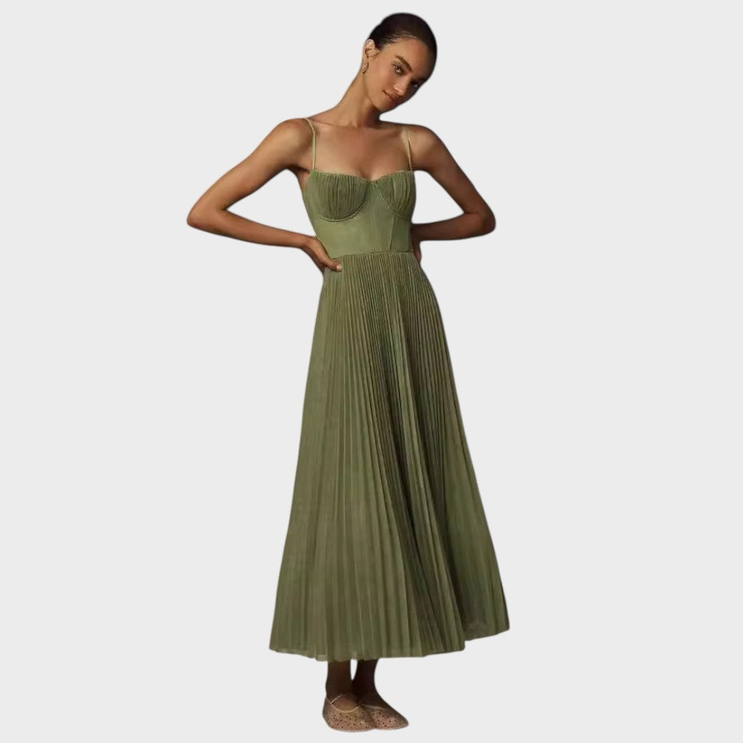 Amilia | Vestido Midi Evasê Plissado com Decote Coração e Inspiração Corselet
