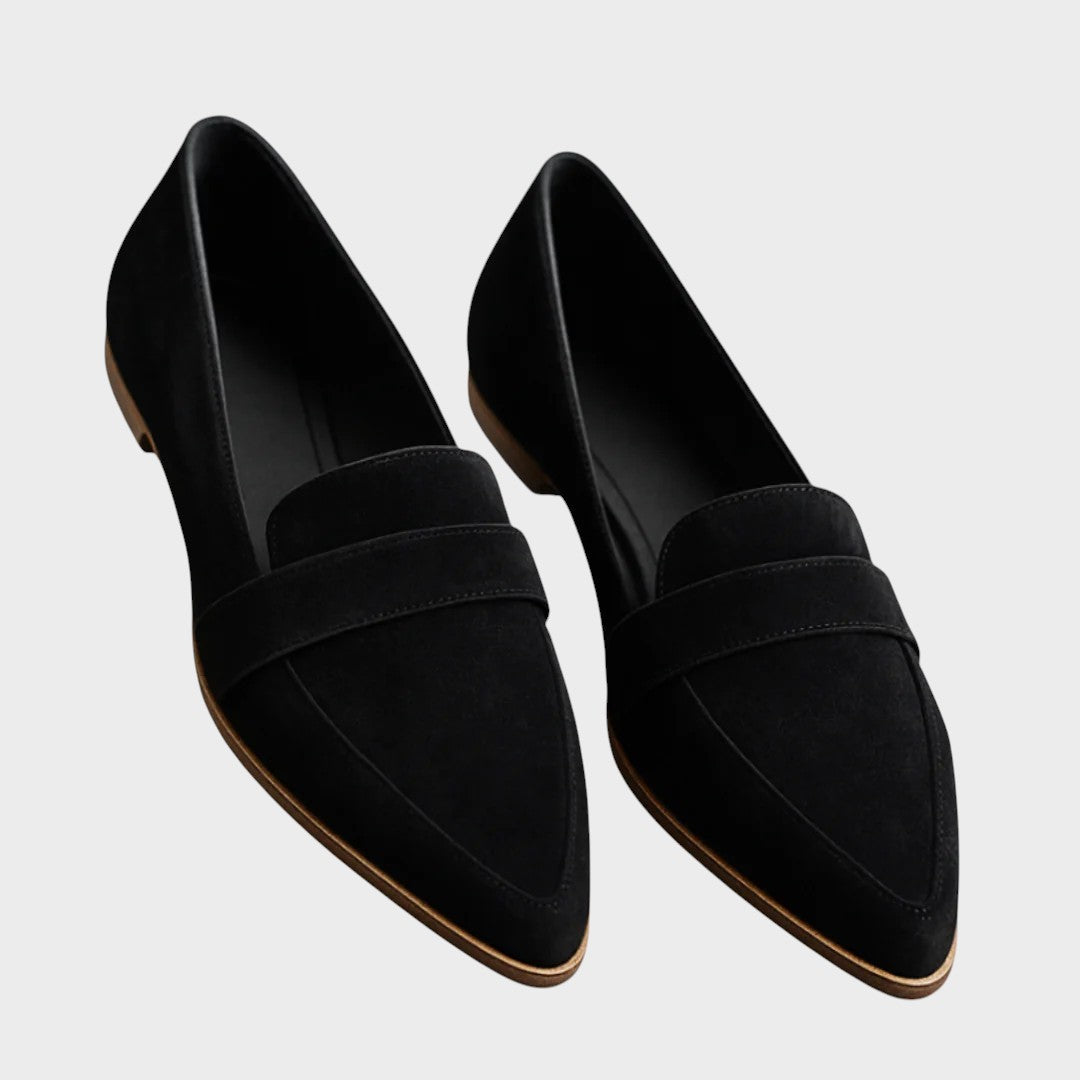 Zelda | Mocassim Bico Fino em Material Aveludado
