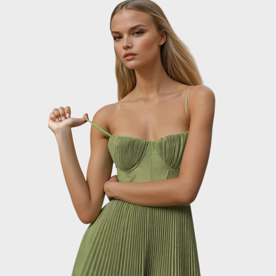 Amilia | Vestido Midi Evasê Plissado com Decote Coração e Inspiração Corselet