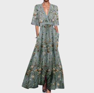Emily | Vestido Floral Transpassado com Decote em V