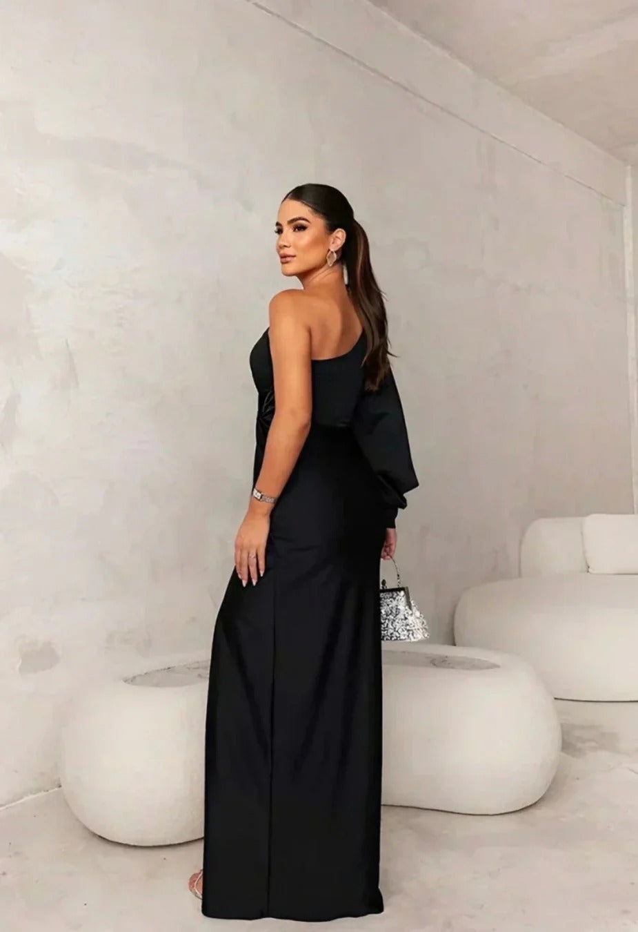 NOA | Elegante Vestido Longo de Festa com Ombro Único que Valoriza a Silhueta