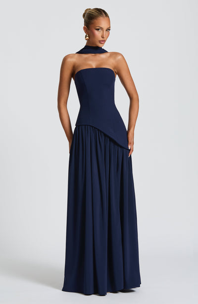 Julia | Vestido Longo Feminino com Fenda e Corpete Tomara que Caia